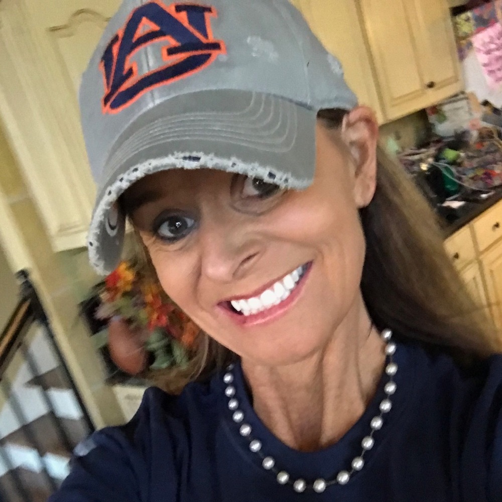 Meet your Posher, Raquel